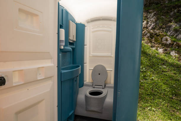 Best High-end porta potty rental  in Harvey, IL